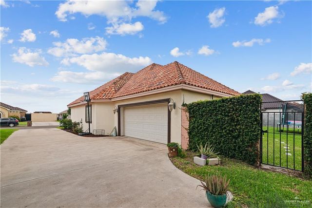2401 W Rhin Drive, Edinburg, TX 78539