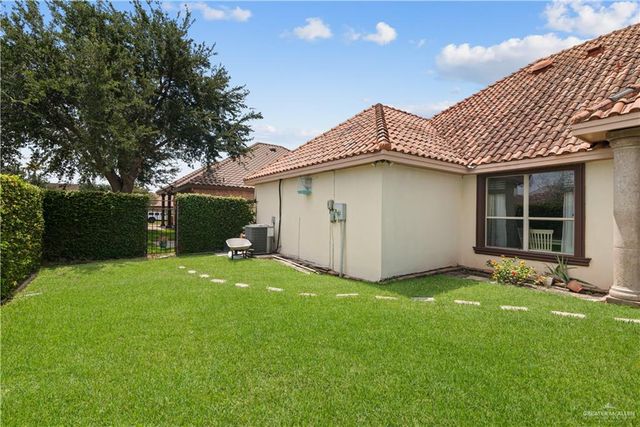 2401 W Rhin Drive, Edinburg, TX 78539