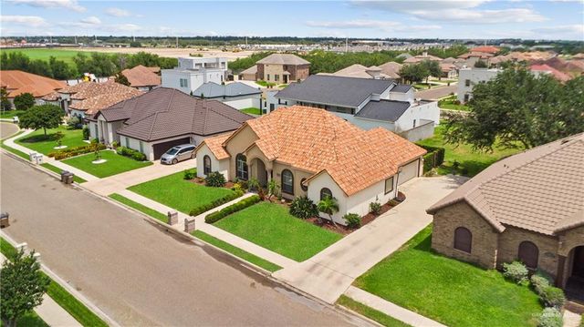 2401 W Rhin Drive, Edinburg, TX 78539