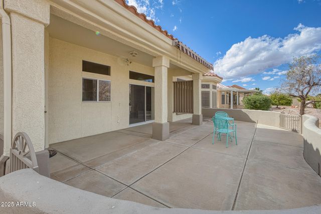 15704 W SENTINEL Drive, Sun City West, AZ 85375