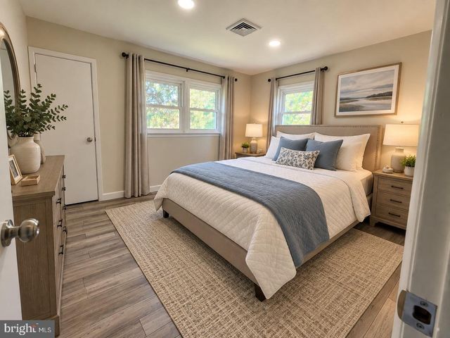 27 WEYBURNE RD, Hamilton, NJ 08690