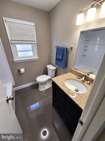27 WEYBURNE RD, Hamilton, NJ 08690
