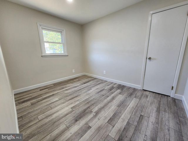 27 WEYBURNE RD, Hamilton, NJ 08690
