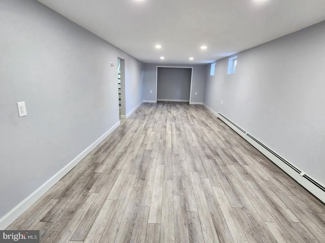 27 WEYBURNE RD, Hamilton, NJ 08690