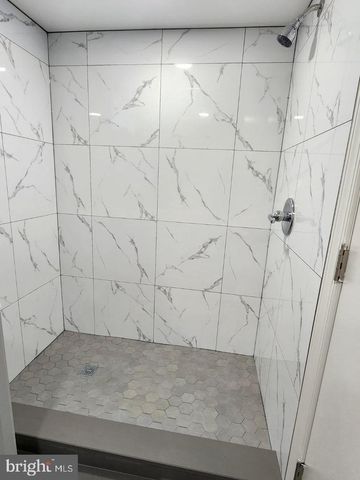 27 WEYBURNE RD, Hamilton, NJ 08690