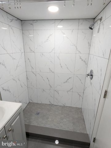 27 WEYBURNE RD, Hamilton, NJ 08690