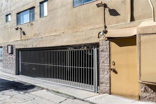 222 Granada Avenue, Long Beach, CA 90803