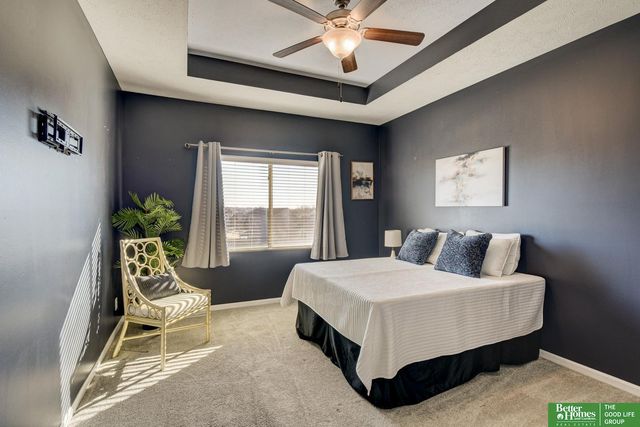 8557 King Street, Omaha, NE 68122