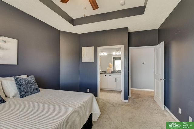 8557 King Street, Omaha, NE 68122