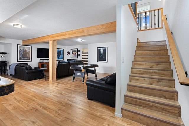19202 E 11th Ave, Greenacres, WA 99016