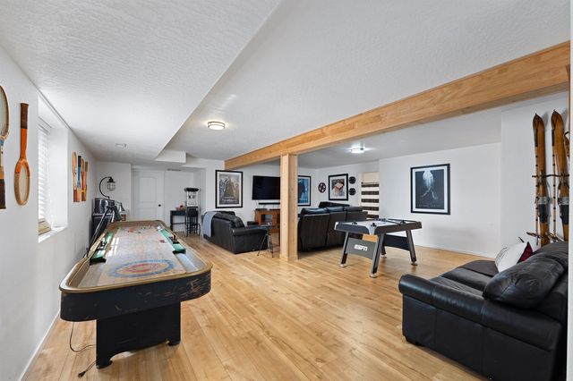 19202 E 11th Ave, Greenacres, WA 99016