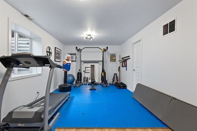19202 E 11th Ave, Greenacres, WA 99016