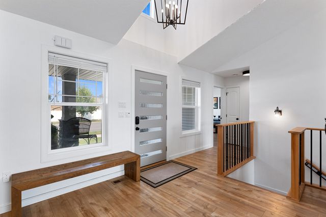 19202 E 11th Ave, Greenacres, WA 99016