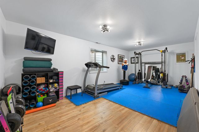 19202 E 11th Ave, Greenacres, WA 99016