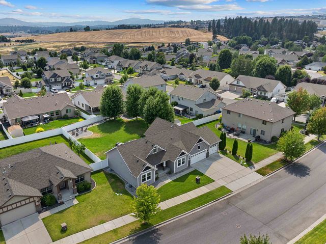 19202 E 11th Ave, Greenacres, WA 99016