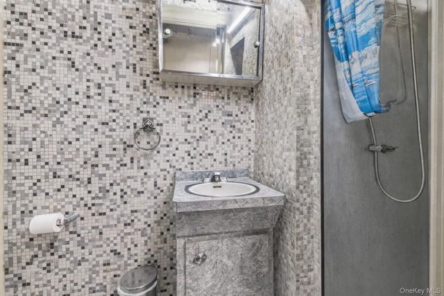 1840 21st Drive, Astoria, NY 11105