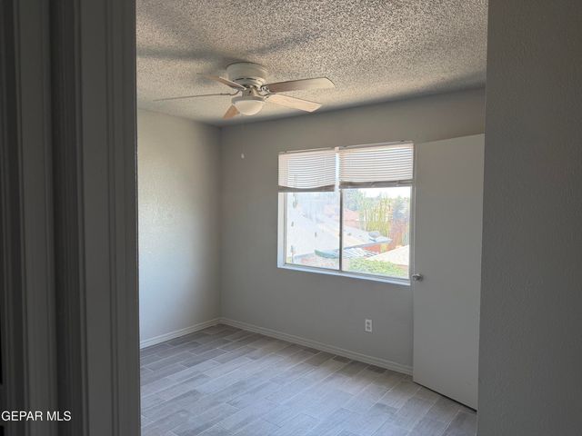 1525 Pullman Drive 16, El Paso, TX 79936