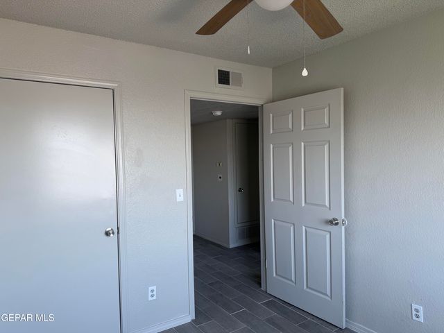 1525 Pullman Drive 16, El Paso, TX 79936