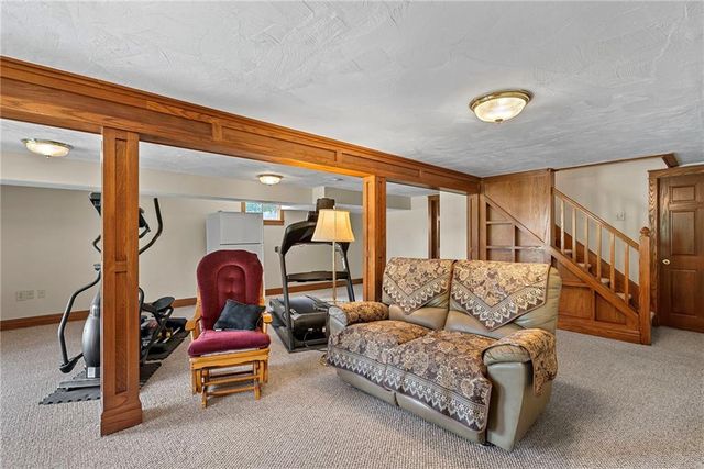 22800 W 246th Street, Paola, KS 66071