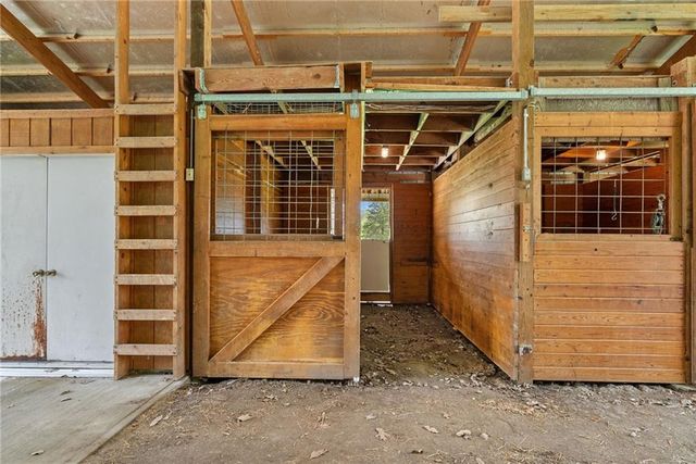 22800 W 246th Street, Paola, KS 66071