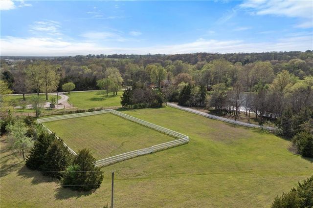 22800 W 246th Street, Paola, KS 66071
