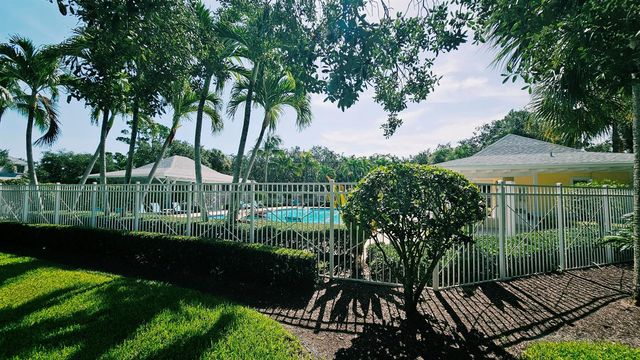 2868 W COMMUNITY Drive, Jupiter, FL 33458