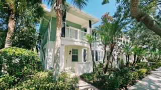 2868 W COMMUNITY Drive, Jupiter, FL 33458