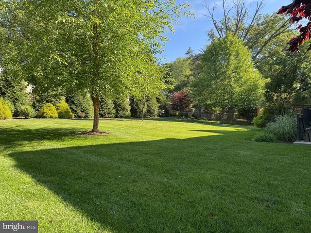 7702 TRAMMELL RD, Annandale, VA 22003