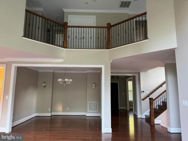 7702 TRAMMELL RD, Annandale, VA 22003