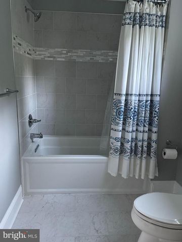 7702 TRAMMELL RD, Annandale, VA 22003