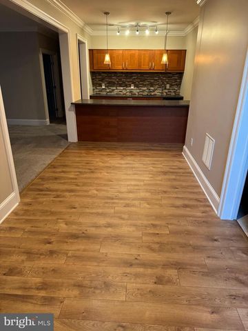 7702 TRAMMELL RD, Annandale, VA 22003