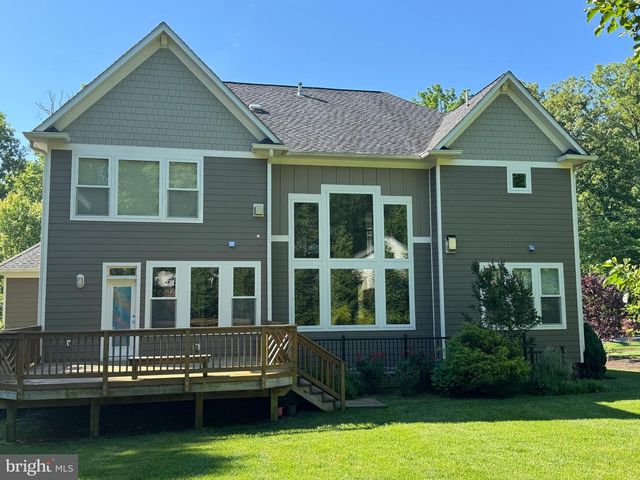 7702 TRAMMELL RD, Annandale, VA 22003