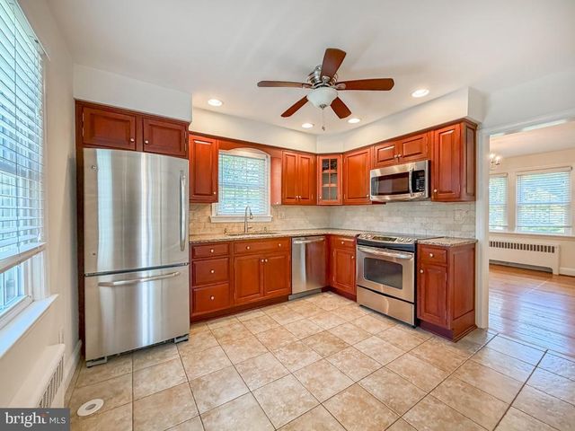 1237 PINE GROVE RD, Yardley, PA 19067