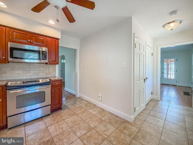 1237 PINE GROVE RD, Yardley, PA 19067