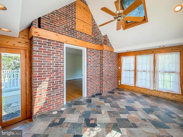 1237 PINE GROVE RD, Yardley, PA 19067