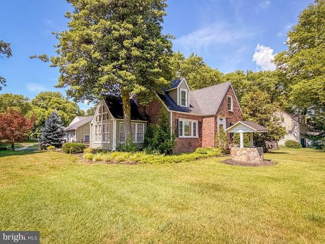 1237 PINE GROVE RD, Yardley, PA 19067
