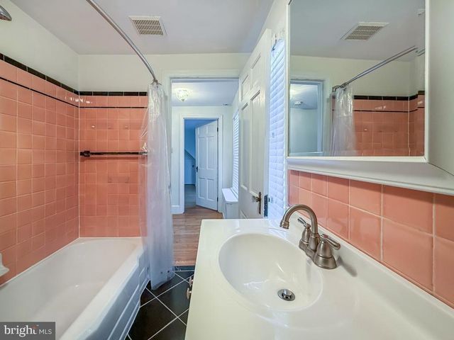 1237 PINE GROVE RD, Yardley, PA 19067