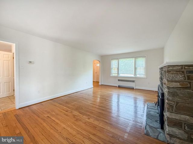 1237 PINE GROVE RD, Yardley, PA 19067