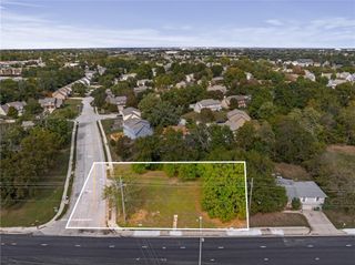 6760 W 151st Street, Overland Park, KS 66223