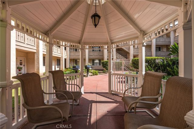 130 S Barranca 110, West Covina, CA 91791