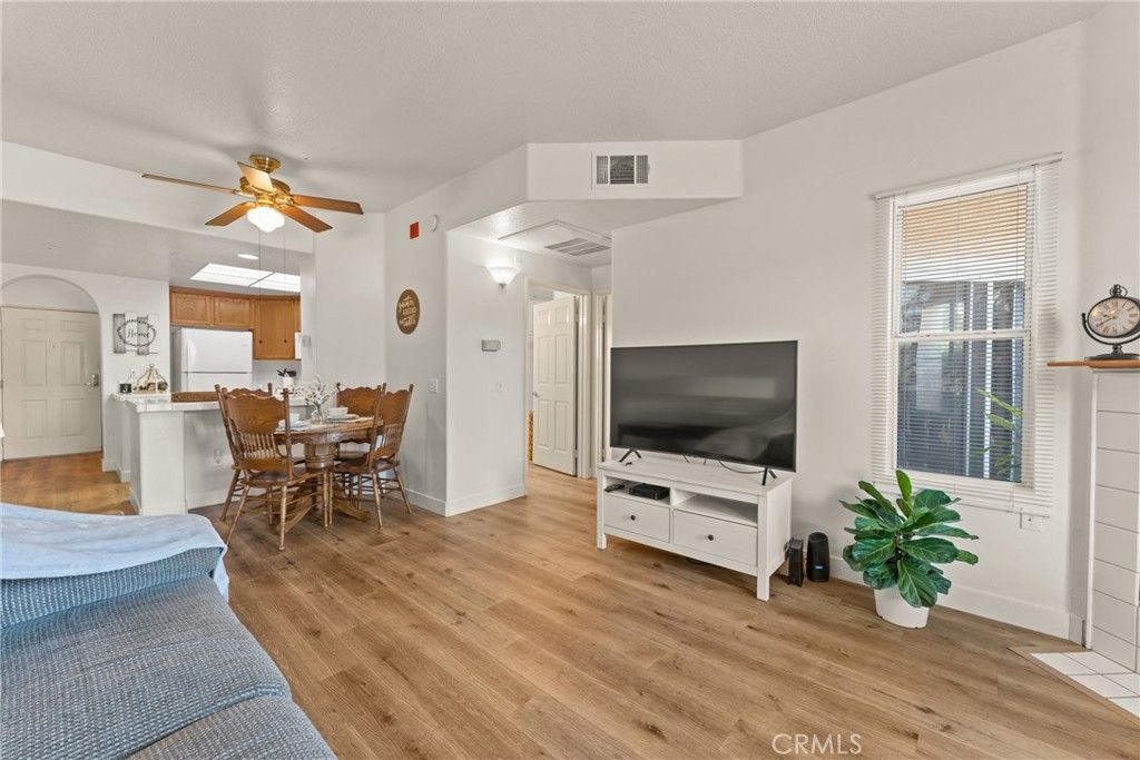 130 S Barranca 110, West Covina, CA 91791