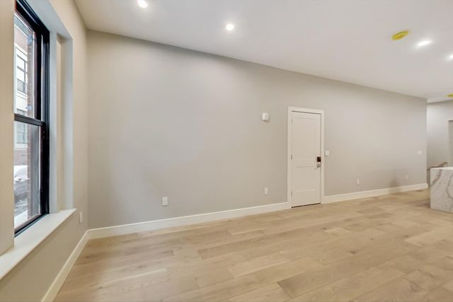 14 N Bennet St 2, Boston, MA 02113