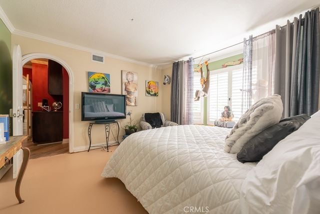 15657 Live Oak Springs Canyon, Canyon Country, CA 91387