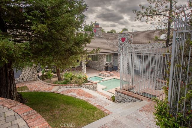 15657 Live Oak Springs Canyon, Canyon Country, CA 91387