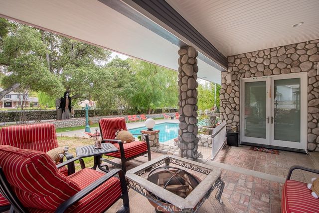 15657 Live Oak Springs Canyon, Canyon Country, CA 91387