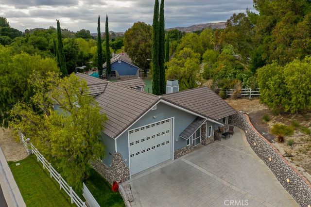 15657 Live Oak Springs Canyon, Canyon Country, CA 91387