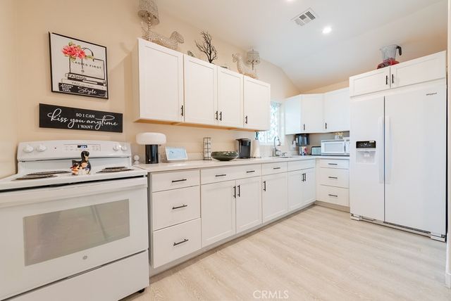 15657 Live Oak Springs Canyon, Canyon Country, CA 91387