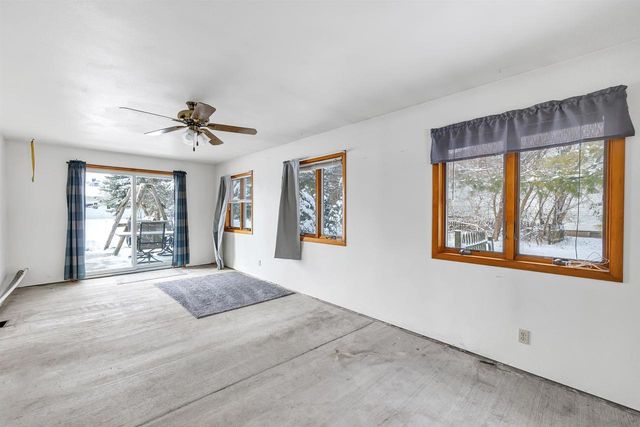 17802 CTH R, Denmark, WI 54208