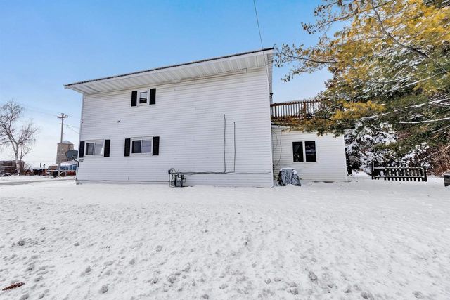 17802 CTH R, Denmark, WI 54208