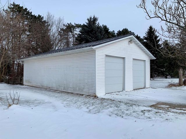 17802 CTH R, Denmark, WI 54208